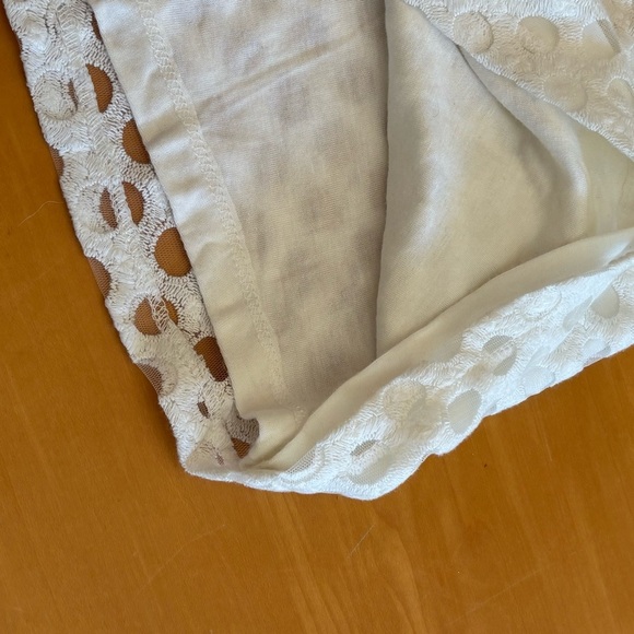 Anthropologie Sunday in Brooklyn L Ivory White Lace Tank Top Blouse - Picture 6 of 10